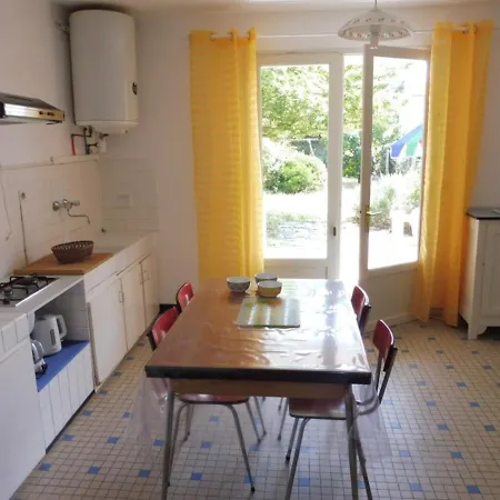 Holiday home Charmante Maison A 600m De La Plage, 4 Pers, Terrasse Et Jardin, Quartier Tranquille - Fr-1-540-221 *