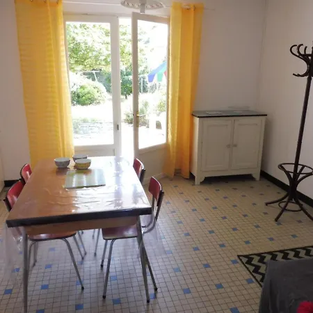 Holiday home Charmante Maison A 600m De La Plage, 4 Pers, Terrasse Et Jardin, Quartier Tranquille - Fr-1-540-221 *